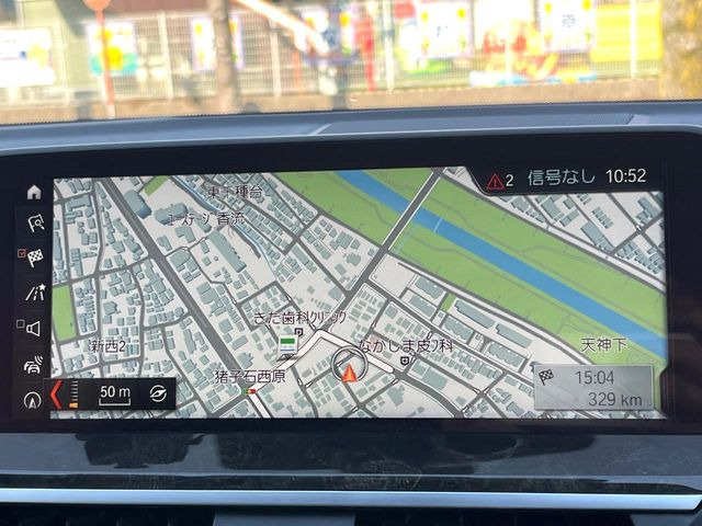 �������i�r:��̊��̂���i�r�́A����������ԓ������o���Ă���܂��BBluetooth�Đ��ȂǃI�[�f�B�I�@�\���[�����Ă���܂��̂ŁA�^�]�����y���߂܂���