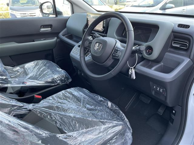 フリード1.5 e:HEV クロスター