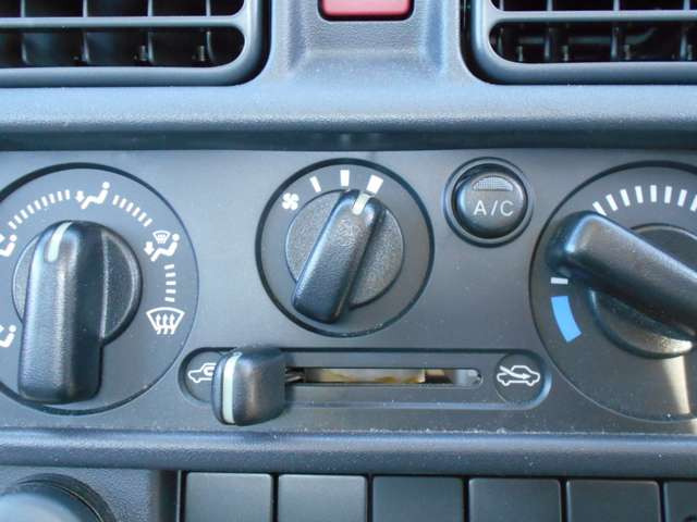 NT100クリッパーDX 4WD