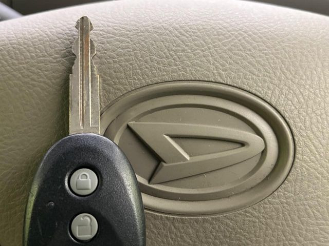 �y�L�[���X�z�������ꂽ�ꏊ����ł��{�^����Ńh�A�̊J���E�{�����ł���̂łƂ��Ă��֗�!�h�A�̌�������ɏ������邱�Ƃ�����܂����