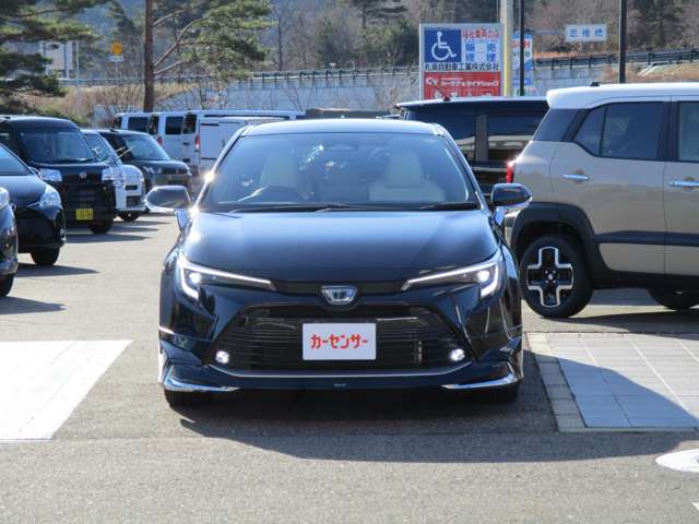 カローラツーリング1.8 ハイブリッド W×B E-Four 4WD