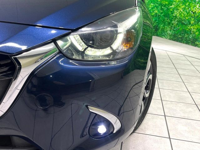 �yLED�w�b�h���C�g�z���V����ԑ��s�����ǍD�Ȏ��E���m�ۂ����S���ĉ^�]�ł��鍂�P�xLED�w�b�h���C�g�𑕔�!�_�����x�������A����d�͂��}�����Ă��܂��B