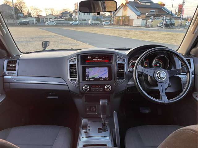 �S�Ԏ���\�ł��B�傫�ȓW����������ۂɉ^�]���Ă݂ĉ������B���ۂɏ���Ă݂Ă��ꂩ��̃J�[���C�t��z�����Ă���������