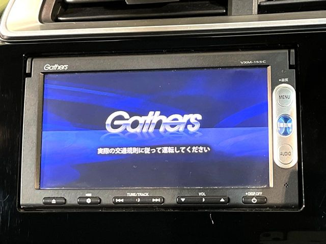 �y�����i�r�z�l�C�̏����i�r�𑕔����Ă���܂��B�i�r�̎g���₷���͂������A�I�[�f�B�I�@�\���[��!�L�����v�◷�s�͂������A�ʋ΂┃�����ȂǕ��i�̃h���C�u���y�����Ȃ�͂���