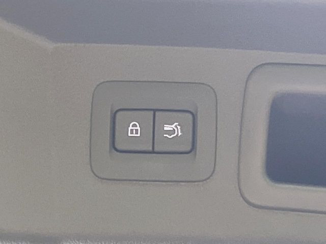 �y�p���[�o�b�N�h�A�z�X�}�[�g�L�[��^�]�Ȃ̃{�^�������������Ń��A�Q�[�g�������ŊJ���܂�!�ו��������Ă��鎞��A�����ʒu�ɂ���o�b�N�h�A��߂�ۂɕ֗��ȋ@�\�ł���