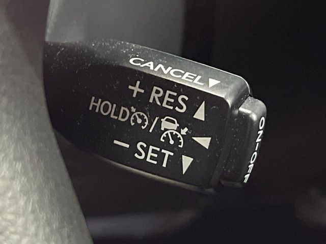 �y���[�_�[�N���[�Y�R���g���[���z�������H�ł̒��������s���y��!!�����ő��x��ۂN���[�Y�R���g���[�����A�Փˌy���V�X�e���ƘA�g���A�O���̎ԗ������m���ĎԊԂ�ۂ悤�ɑ��x���߂��Ă���܂�!!