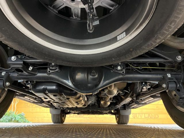 ����肪���ꂢ�Ȃ����ɁA�h�K���H�̎{�H���I�X�X���B�~��n��͂������A���ݕ��ɂ��Z���̕���A��Ń}�����E�E�B���^�[�X�|�[�c���������ɂ��D�]���������Ă���܂��B