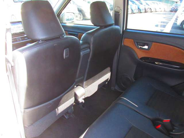 �{�������������肪�Ƃ��������܂��B������̎ԗ��f�ڒ��݌ɂ���!!�����X�̍ۂ͂��A�����肢�v���܂��B