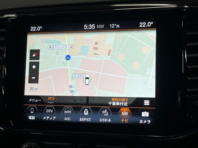 �������i�r:��̊��̂���i�r�́A����������ԓ������o���Ă���܂��B�I�[�f�B�I�@�\���[�����Ă���܂��̂ŁA�^�]�����y���߂܂���