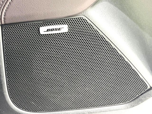 �yBOSE�T�E���h�V�X�e���z���[�J�[�I�v�V�����̍��i�ʃT�E���h�V�X�e���𓋍ځB��p�̃`���[�j���O���{���ꂽ�召�l�X�ȃX�s�[�J�[����ǎ��ȃT�E���h���t�ł��A�Տꊴ���ӂ�鉹����Ԃ����o���܂��B