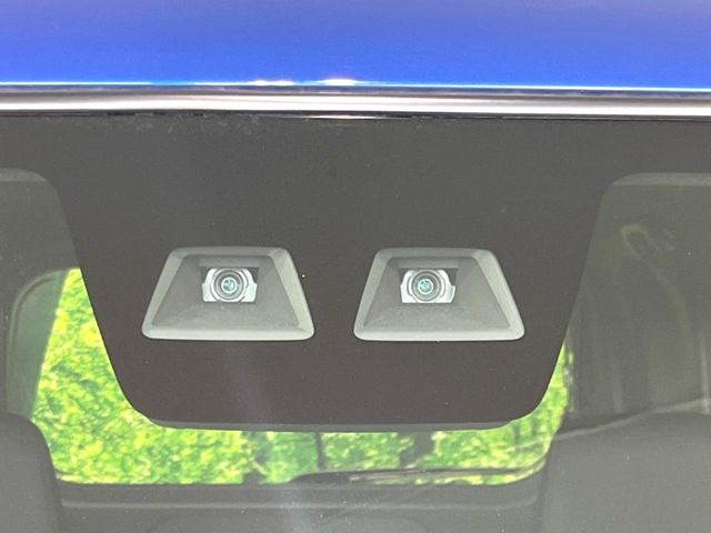 �y�X�}�[�g�A�V�X�g�z���s���ɑO���̎ԗ�����F�����A�Փ˂������Ȏ��͌x��ƃu���[�L�ŏՓˉ���Ɣ�Q�y�����A�V�X�g�B�����S�Ƀh���C�u�����y���݂��������܂��B