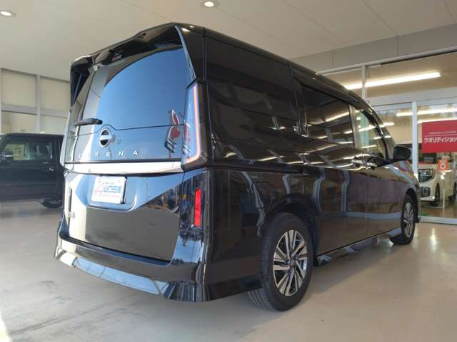 セレナ2.0 ハイウェイスターV