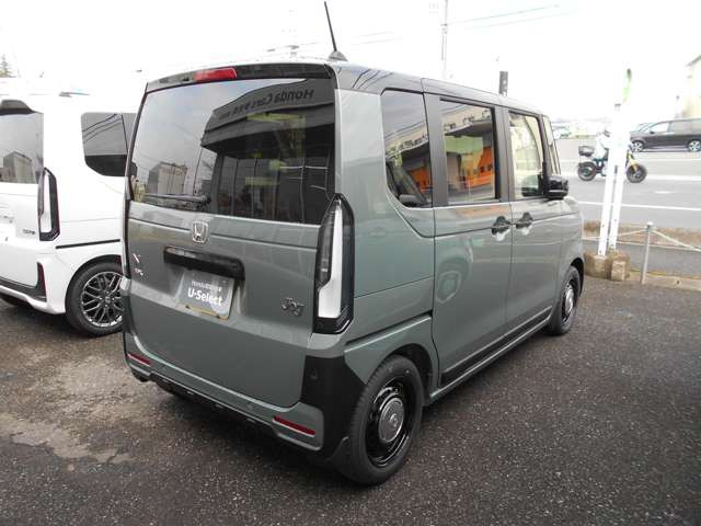 N-BOXジョイ 2トーン