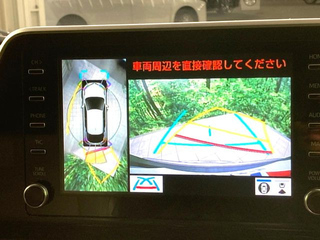 �y�p�m���~�b�N�r���[���j�^�[�z��p�̃J�����ɂ��A�ォ�猩���낵���悤�Ȏ��_��360�x�N���}�̎��͂��m�F���邱�Ƃ��ł��܂������p�������m�F���₷���A�����ꏊ�ł̐؂�Ԃ��⒓�Ԃ��X���[�Y�ɍs���܂��B