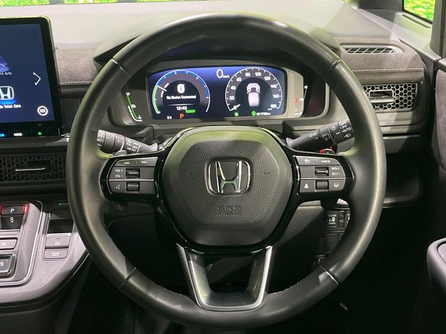 �y�����v�����X�e�A�����O�z�㎿�Ȋv���g�p���邱�ƂŁA��ɂ����������݂ƂĂ��^�]���₷���n���h���ł���