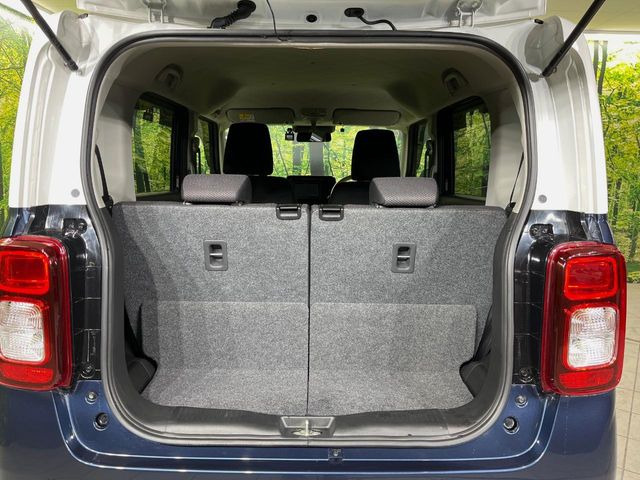 ���i�̂���������ʋ΁A���}���ɏ\���ȉ׎��X�y�[�X���m�ۂ��Ă���܂��B�Z�J���h�V�[�g��|���ƁA�傫�ȉו��̐ύڂ��\�ł���