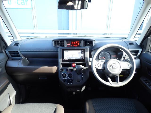 �C���p�l�摜�ɂȂ�܂��B�ԓ��͐��Ǝ҂ɂĎ����N���[�j���O�{�H�ς݂Ȃ̂ŁA��ϐ����ł��B