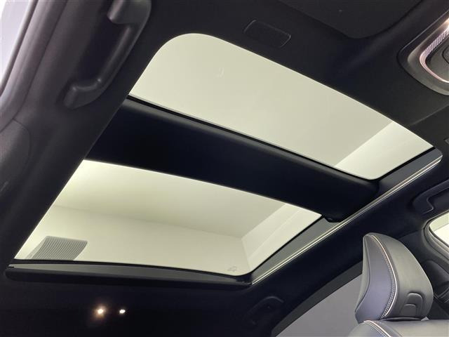 クラウンスポーツ2.5 Z E-Four 4WD