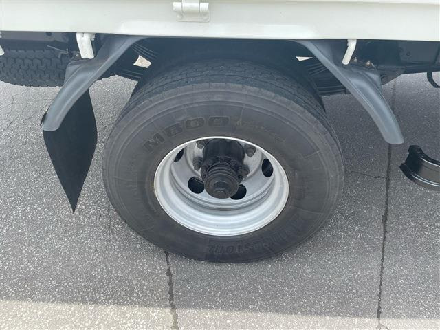 �[�ԑO�ɓ��O���̃N���[�j���O���������܂��B�e��R�[�e�B���O(�ʓr�L��)�����p�ӂ��Ă���܂��̂ŁA���񂲑��k���������B