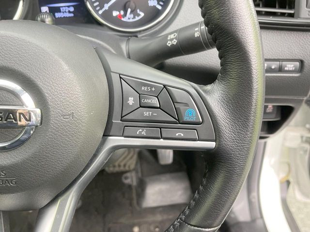 �y�v���p�C���b�g�z�������H�ł̒��������s���y��!!�a�؎��Ə��񑖍s�̃V�[���ŁA�A�N�Z���E�u���[�L�E�X�e�A�����O�������Ő��䂵�A�������^�]�̕��S���y�����Ă���܂���