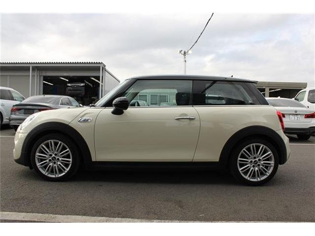 ���Ǝҗl�ւ̔̔��͂��f�肳���Ă��������܂��B �Ԍ������ԗ��̏ꍇ�́A�Ԍ����擾�������x�������z�ŕ\�����Ă���܂��B