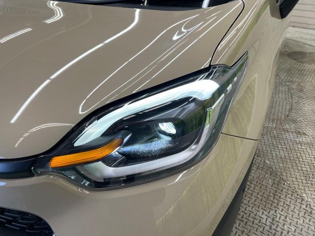 �yLED�w�b�h���C�g�z���V����ԑ��s�����ǍD�Ȏ��E���m�ۂ����S���ĉ^�]�ł��鍂�P�xLED�w�b�h���C�g�𑕔�!�_�����x�������A����d�͂��}�����Ă��܂��B