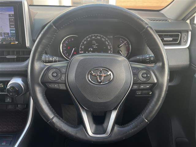 RAV42.0 G 4WD