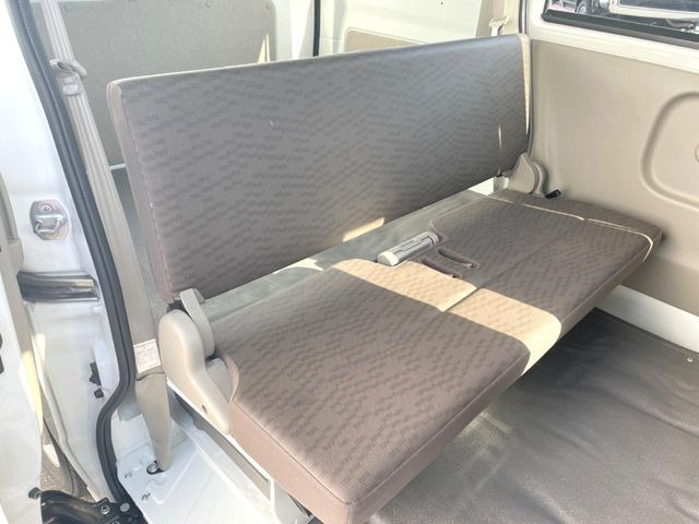 �L�X�Ƃ���2��ڃV�[�g�͋��Z���������A���S�n�����K!�F�B��Ƒ��Ƃ̂��o�����ɂ҂�����ł��B�x�r�[�V�[�g��`���C���h�V�[�g�g�p�������K�ɂ��߂�������������\���ȋ�Ԃ��m�ۂ��Ă��܂��B