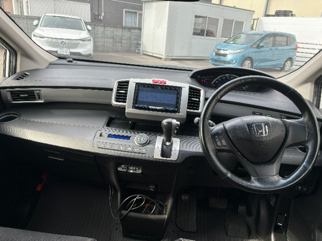 フリード1.5 G エアロ