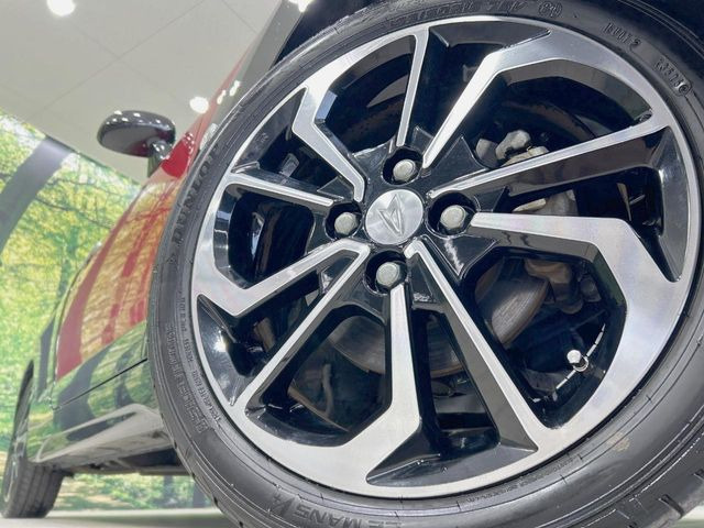 �y����16�C���`�A���~�z�C�[���z�O�ςɃ}�b�`���������A���~�z�C�[���𑕒����Ă���܂��B�e��ЊO�A���~�z�C�[����A�X�^�b�h���X�^�C�����戵�����Ă���܂��B���񂲑��k����������