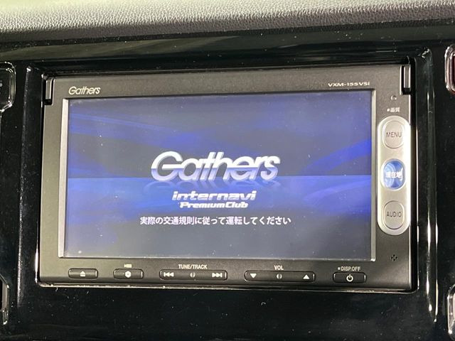 �y�����i�r�z�l�C�̏����i�r�𑕔����Ă���܂��B�i�r�̎g���₷���͂������A�I�[�f�B�I�@�\���[��!�L�����v�◷�s�͂������A�ʋ΂┃�����ȂǕ��i�̃h���C�u���y�����Ȃ�͂���