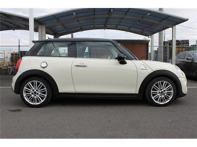 ���Ǝҗl�ւ̔̔��͂��f�肳���Ă��������܂��B �Ԍ������ԗ��̏ꍇ�́A�Ԍ����擾�������x�������z�ŕ\�����Ă���܂��B