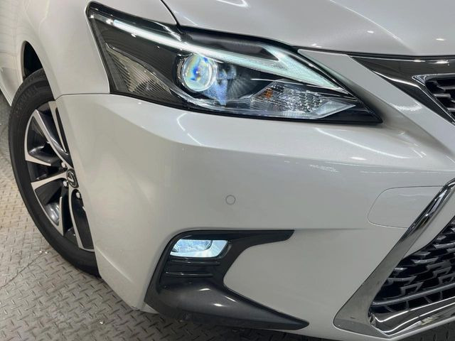 �yLED�w�b�h���C�g�z���V����ԑ��s�����ǍD�Ȏ��E���m�ۂ����S���ĉ^�]�ł��鍂�P�xLED�w�b�h���C�g�𑕔�!�_�����x�������A����d�͂��}�����Ă��܂��B