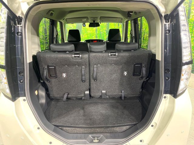 ���i�̂���������ʋ΁A���}���ɏ\���ȉ׎��X�y�[�X���m�ۂ��Ă���܂��B�Z�J���h�V�[�g��|���ƁA�傫�ȉו��̐ύڂ��\�ł���