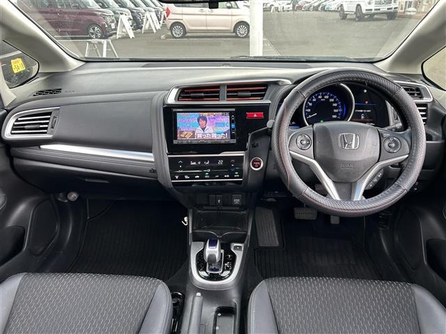 フィット1.5 ハイブリッド Lパッケージ