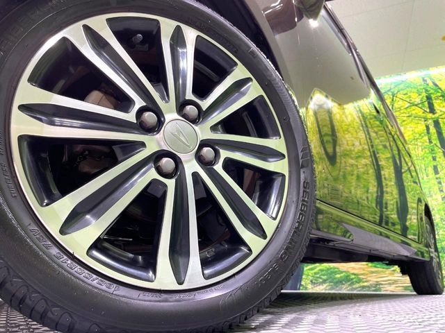 �y����15�C���`�A���~�z�C�[���z�O�ςɃ}�b�`���������A���~�z�C�[���𑕒����Ă���܂��B�e��ЊO�A���~�z�C�[����A�X�^�b�h���X�^�C�����戵�����Ă���܂��B���񂲑��k����������