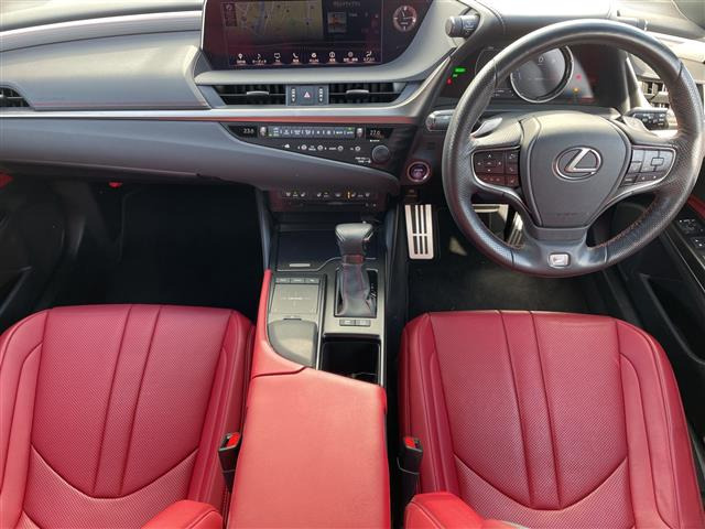 ES300h Fスポーツ