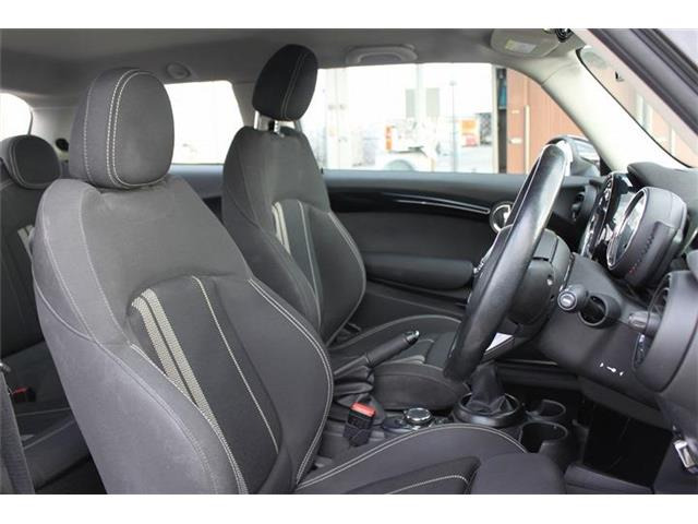 ���Ǝҗl�ւ̔̔��͂��f�肳���Ă��������܂��B �Ԍ������ԗ��̏ꍇ�́A�Ԍ����擾�������x�������z�ŕ\�����Ă���܂��B