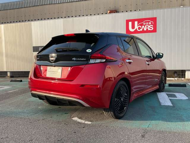 リーフX Vセレクション 90周年記念車