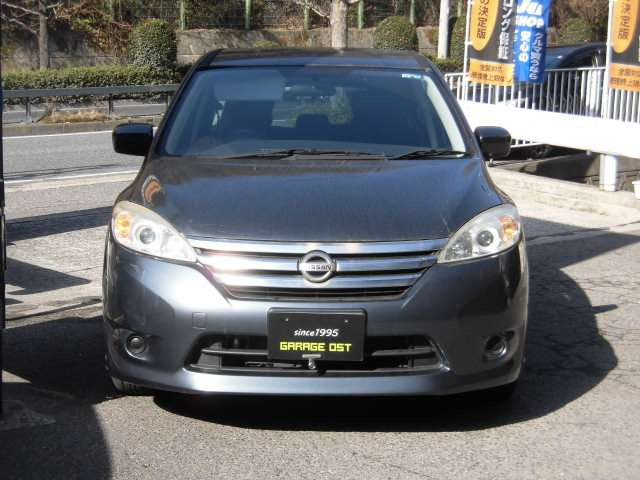 �l�C�̃��t�F�X�^�n�C�E�G�C�X�^�[���A���s���Ȃ��āA�d���X���C�h�h�A�ŁA�ЊO�I�[�f�B�I�ŁAUSB�ڑ��ŁA�X�}�[�g�L�[�ŁA15�C���`�A���~�z�C�[���ŁA�։��ԂŁA�Ԍ������Ղ�c���Ă������ċ����̉��i^^