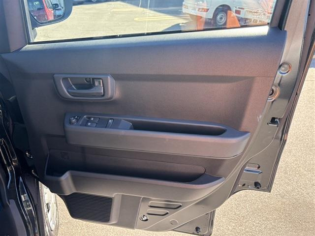 �[�ԑO�ɓ��O���̃N���[�j���O���������܂��B�e��R�[�e�B���O(�ʓr�L��)�����p�ӂ��Ă���܂��̂ŁA���񂲑��k���������B