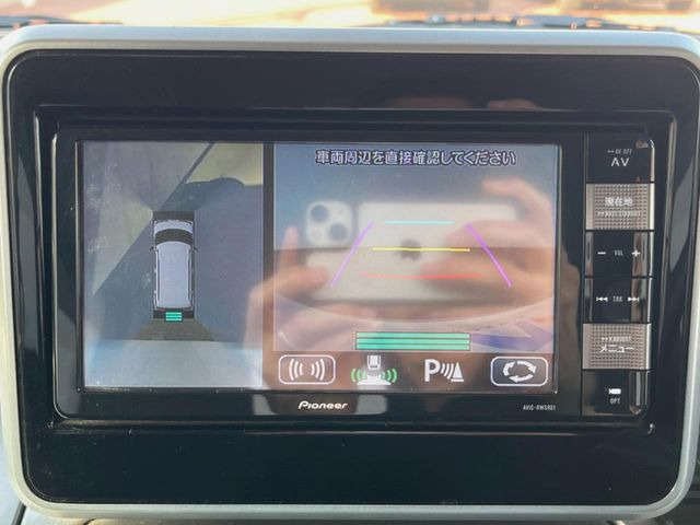 �y�S���ʃ��j�^�[�p�J�����z��p�̃J�����ɂ��A�ォ�猩���낵���悤�Ȏ��_��360�x�N���}�̎��͂��m�F���邱�Ƃ��ł��܂������p�������m�F���₷���A�����ꏊ�ł̐؂�Ԃ��⒓�Ԃ��X���[�Y�ɍs���܂��B