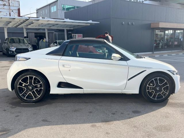 �������x�̃K���X�疌�ŝ����͂������A�㎿�ȃc���E����������B���O����_���J�����؂Ȉ��Ԃ�ی삵�A�F�����E�򉻂�h�~�B�u�e�X�v���b�V���R�[�g�v�A�u�e�v���~�b�T�R�[�g�v���炨�I�т��������܂��B