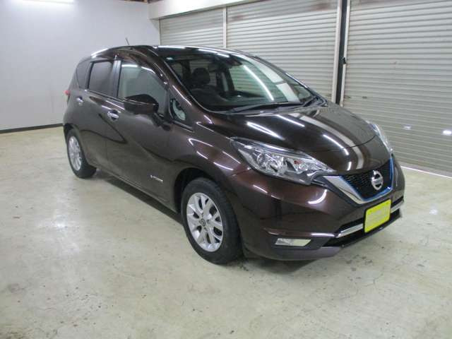 ノート1.2 e-POWER メダリスト FOUR 4WD