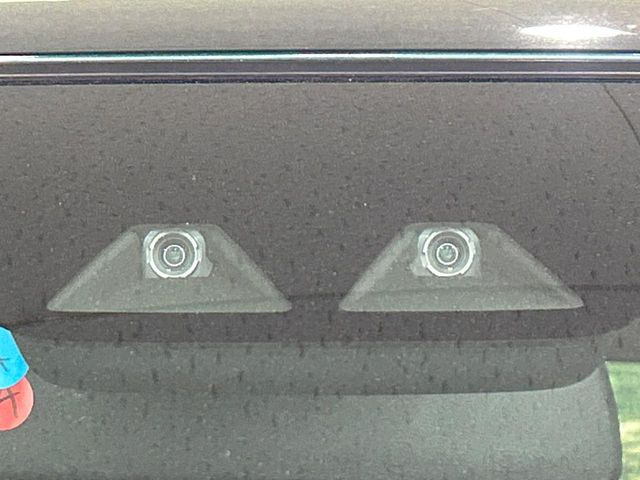 �y�g���^�Z�[�t�e�B�Z���X�z���s���ɑO���̎ԗ�����F�����A�Փ˂������Ȏ��͌x��ƃu���[�L�ŏՓˉ���Ɣ�Q�y�����A�V�X�g�B�����S�Ƀh���C�u�����y���݂��������܂��B