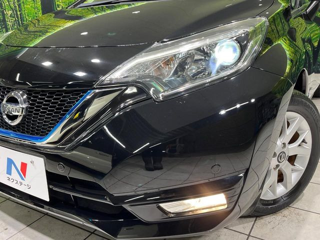 �yLED�w�b�h���C�g�z���V����ԑ��s�����ǍD�Ȏ��E���m�ۂ����S���ĉ^�]�ł��鍂�P�xLED�w�b�h���C�g�𑕔�!�_�����x�������A����d�͂��}�����Ă��܂��B