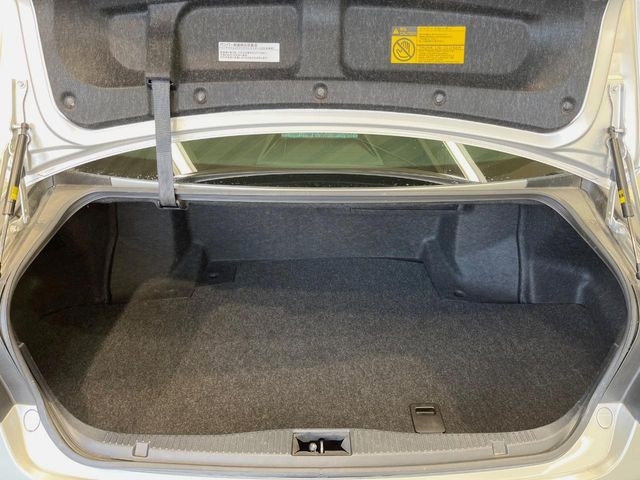 ���i�̂���������ʋ΁A���}���ɏ\���ȉ׎��X�y�[�X���m�ۂ��Ă���܂��B