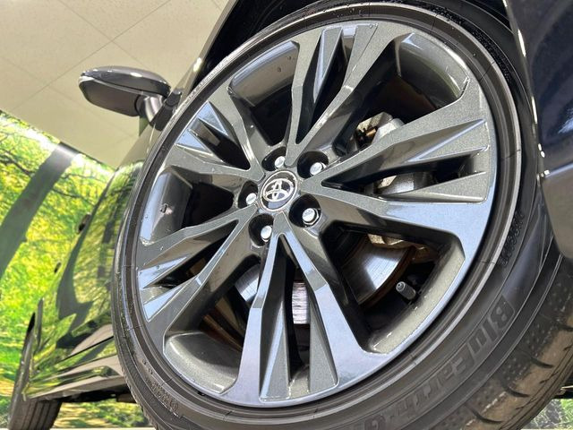 �y����17�C���`�A���~�z�C�[���z�O�ςɃ}�b�`���������A���~�z�C�[���𑕒����Ă���܂��B�e��ЊO�A���~�z�C�[����A�X�^�b�h���X�^�C�����戵�����Ă���܂��B���񂲑��k����������