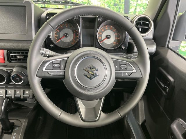 �y�����v�����X�e�A�����O�z�㎿�Ȋv���g�p���邱�ƂŁA��ɂ����������݂ƂĂ��^�]���₷���n���h���ł���