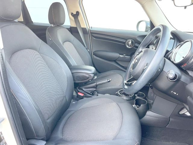 ���V�[�g�̎g�p��:�j��E�ւ�������Ȃ��A�����̒ʂ肫�ꂢ�ȏ�Ԃ��ێ����Ă���܂��B�܂��A�����N���[�j���O�E�R�[�e�B���O�����p�����������܂��B